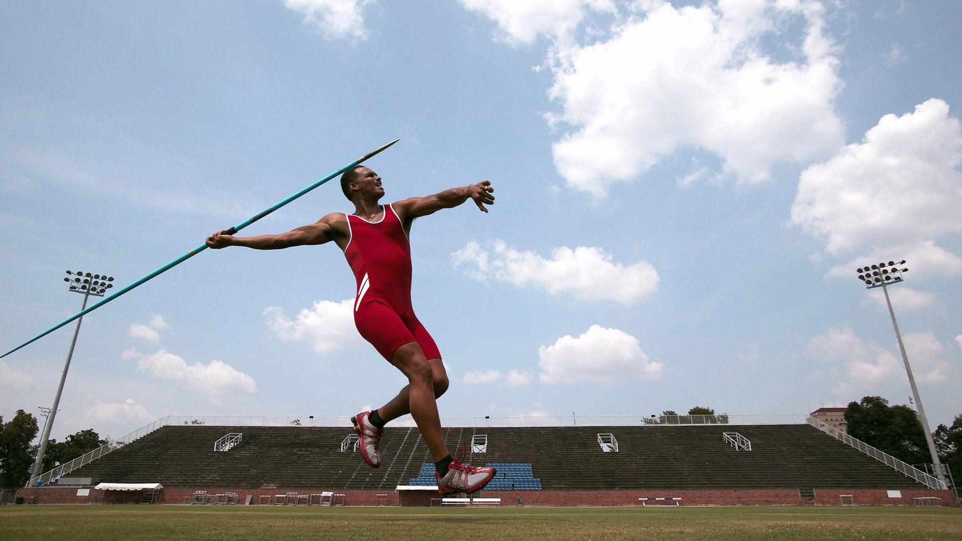 黑马崛起：一支实力强劲的球队在比赛中崭露头角，黑马起飞