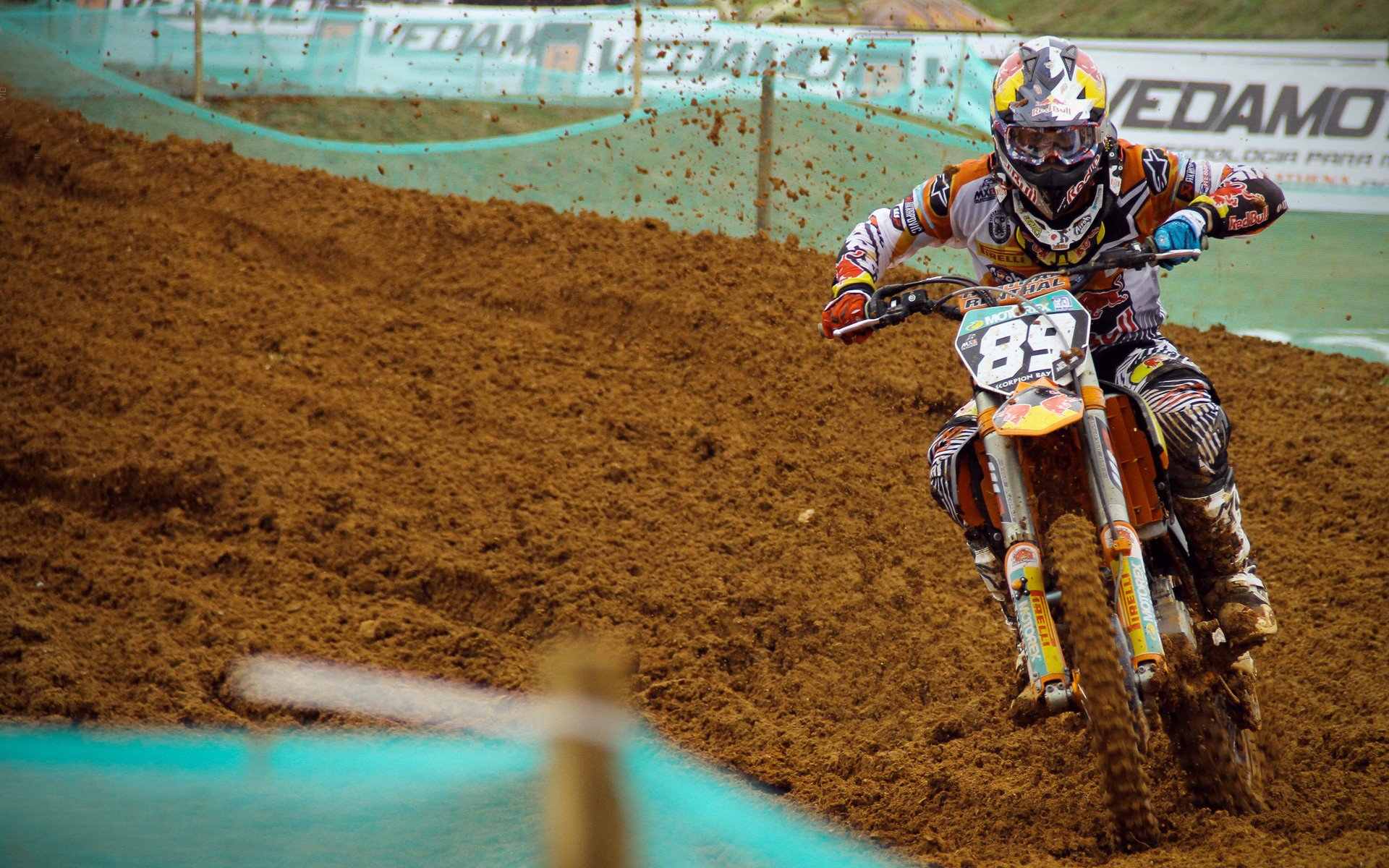 _水中的极速竞逐：水上飞人表演_，水上飞人比赛视频